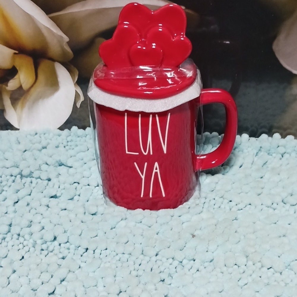 NWT Rae Dunn Artisan collection LUV YA red coffee mug with hearts lid